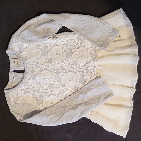 2 Calvin Klein 2T Dress shirts - Picture 2 of 3